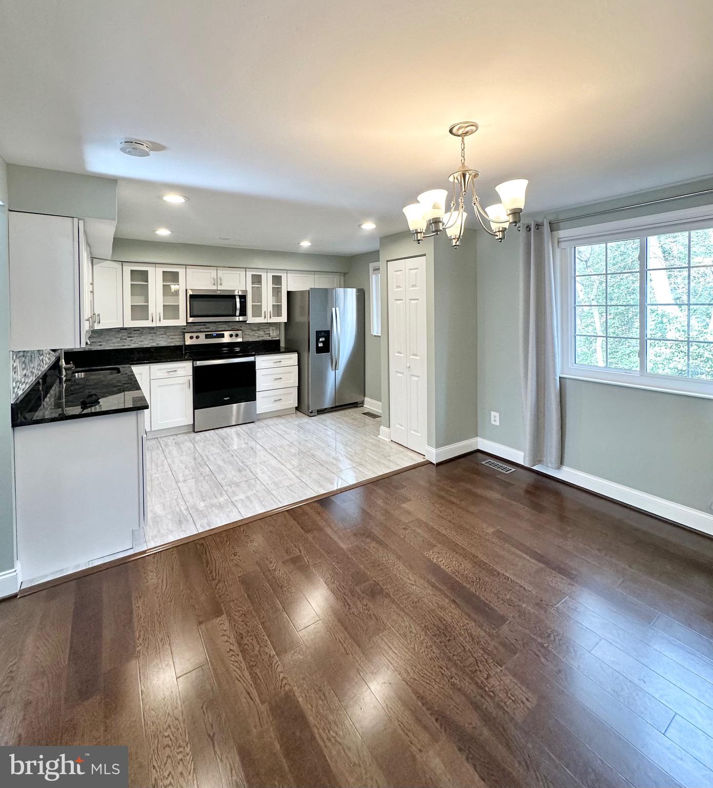 RESTON - Residential Lease