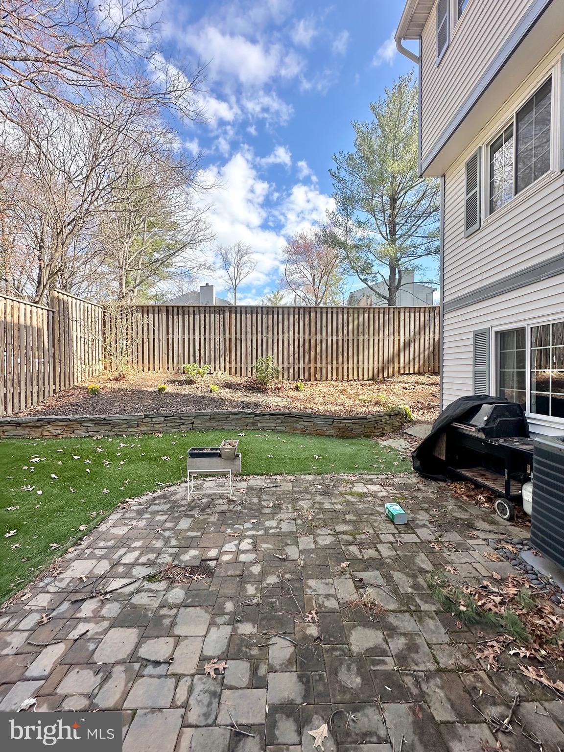 RESTON - Residential Lease