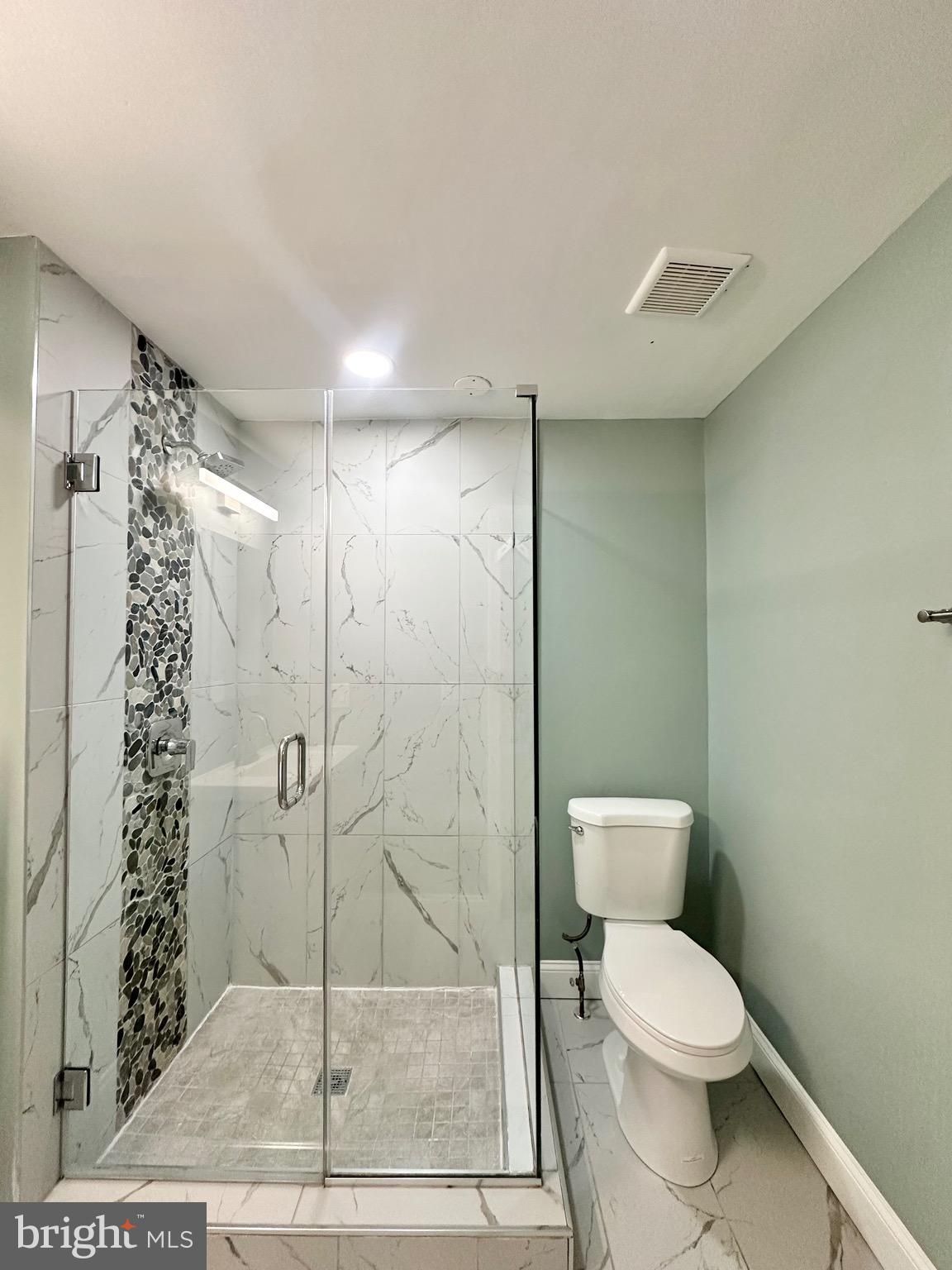 RESTON - Residential Lease