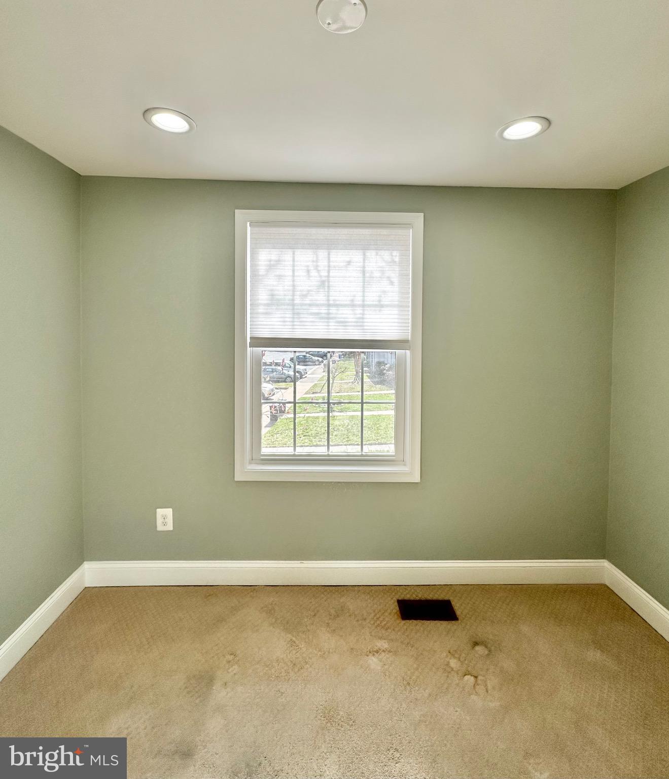 RESTON - Residential Lease