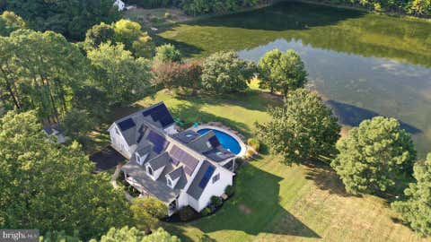 Photo of 201 Mallard Drive, STEVENSVILLE, MD 21666 (MLS # MDQA2018346)