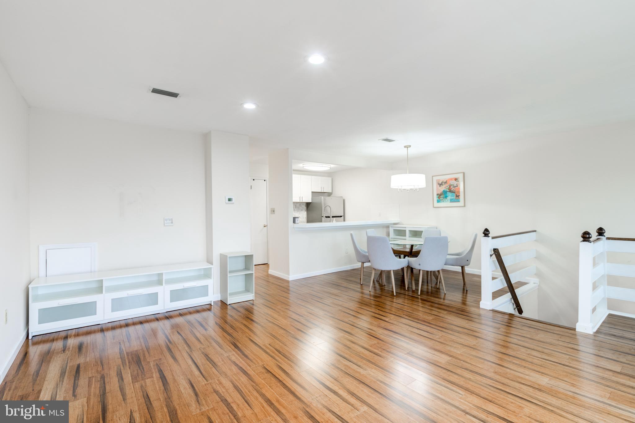 NORTHRIDGE ESTATES - Residential