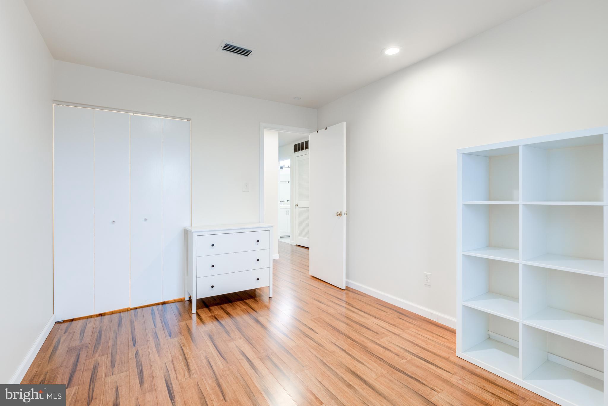 NORTHRIDGE ESTATES - Residential