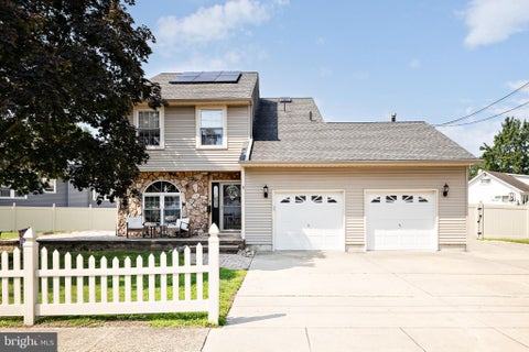 Homes For Sale - 601 Station Avenue<br/> Camden County, MOUNT EPHRAIM, NJ 08059