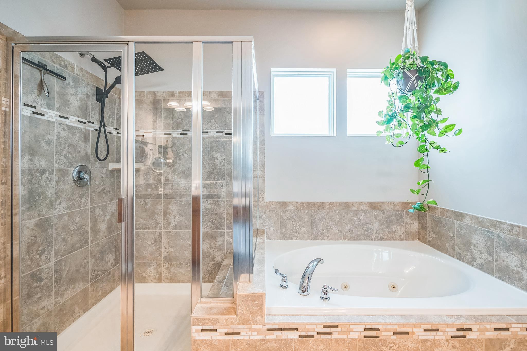 SOUTHERN HILLS - Residential