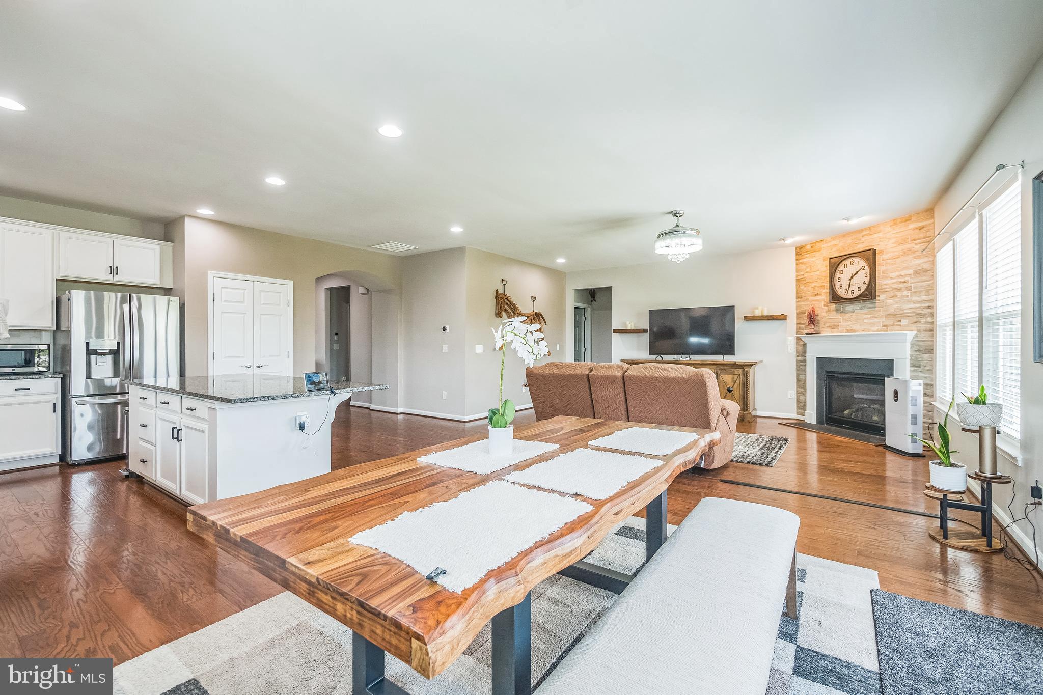 SOUTHERN HILLS - Residential