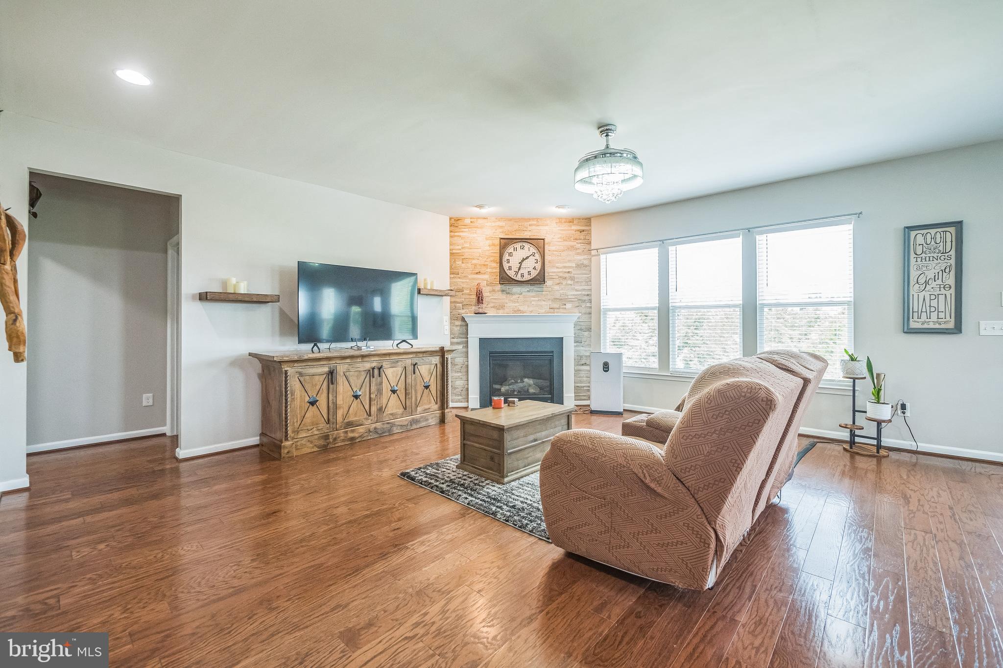 114 WAKEFIELD COURT