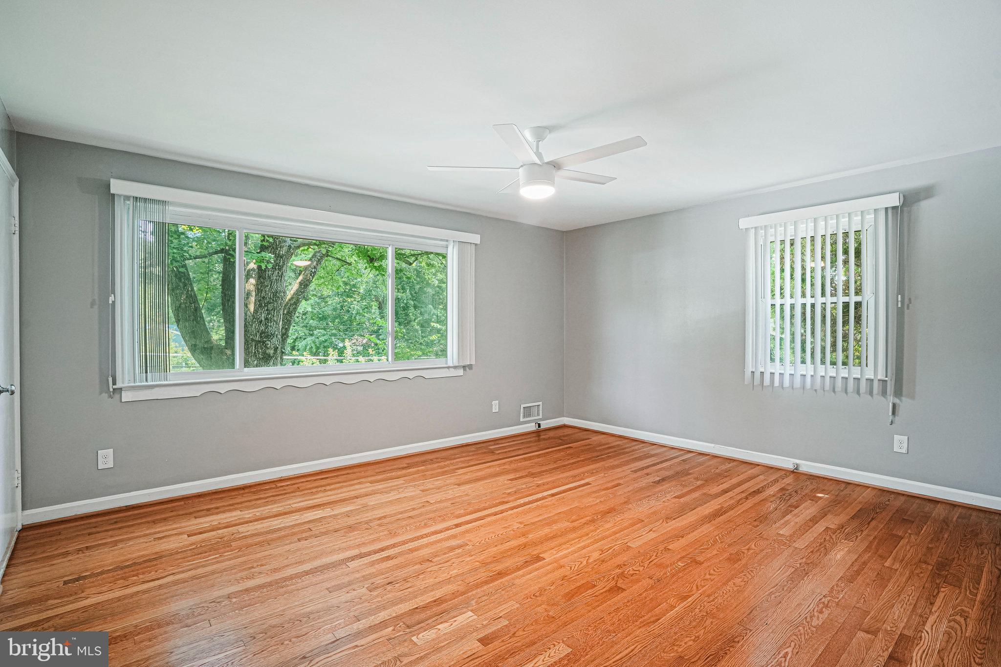 RAVENWOOD PARK - Residential