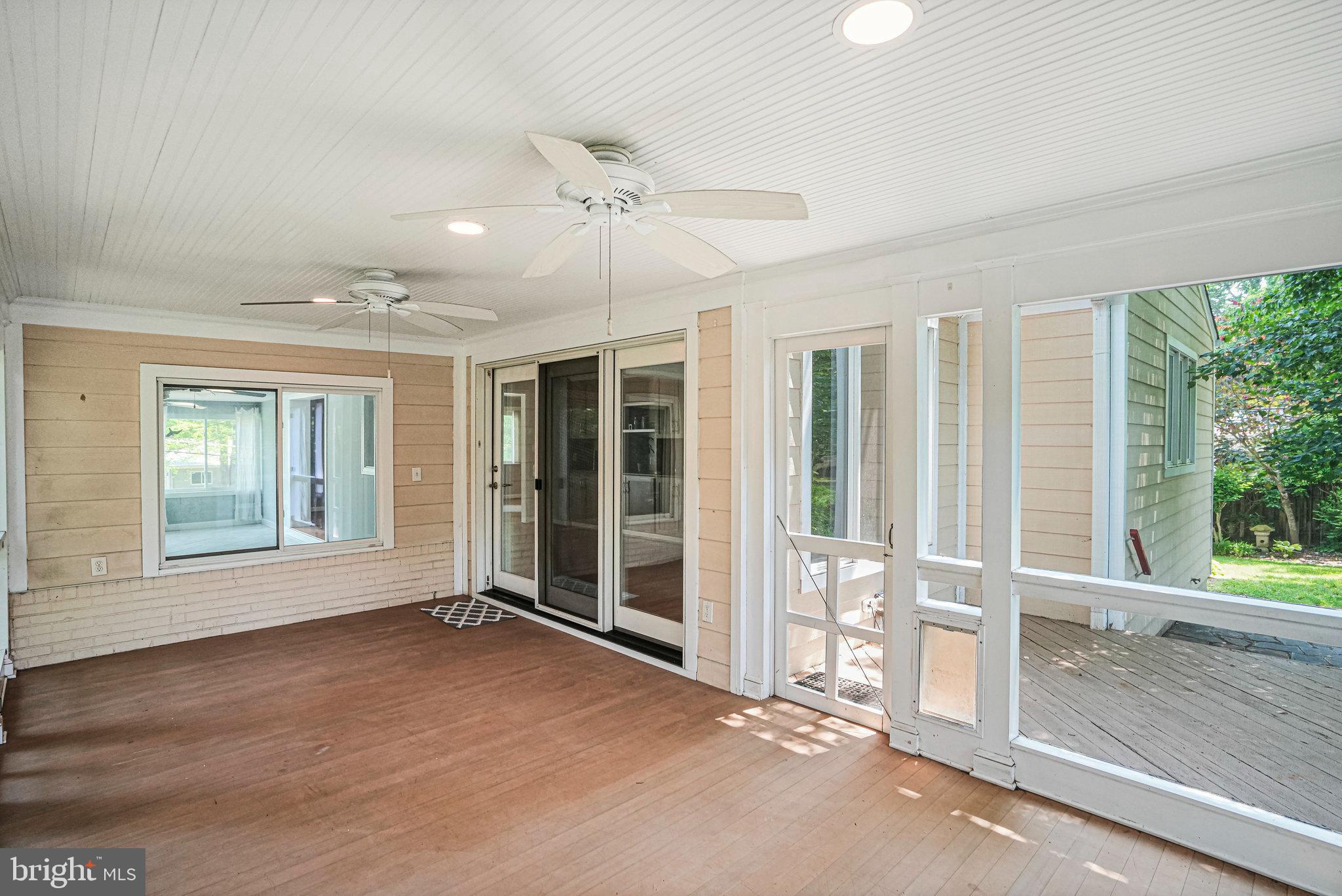 RAVENWOOD PARK - Residential