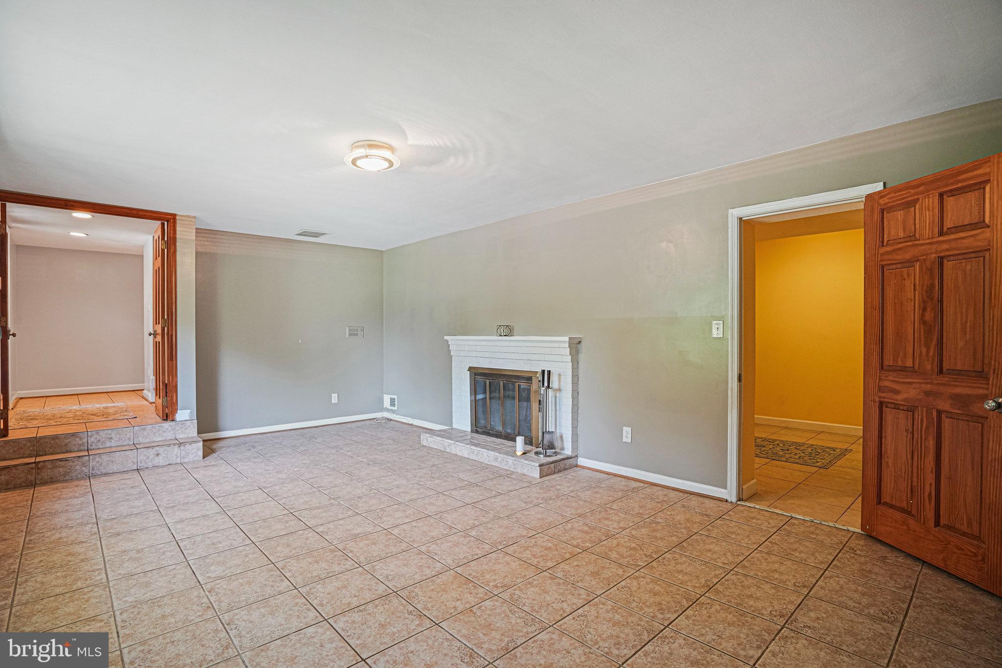 RAVENWOOD PARK - Residential