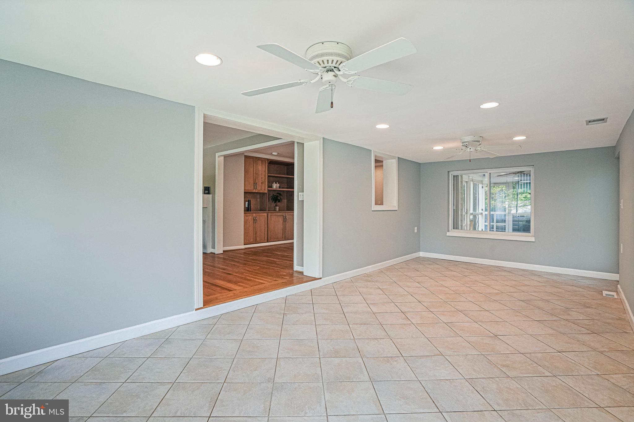 RAVENWOOD PARK - Residential