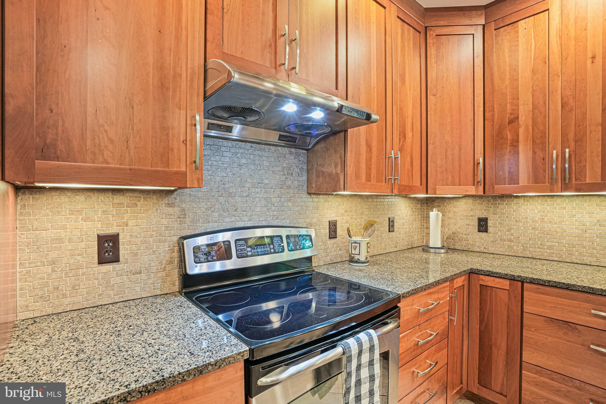 RAVENWOOD PARK - Residential