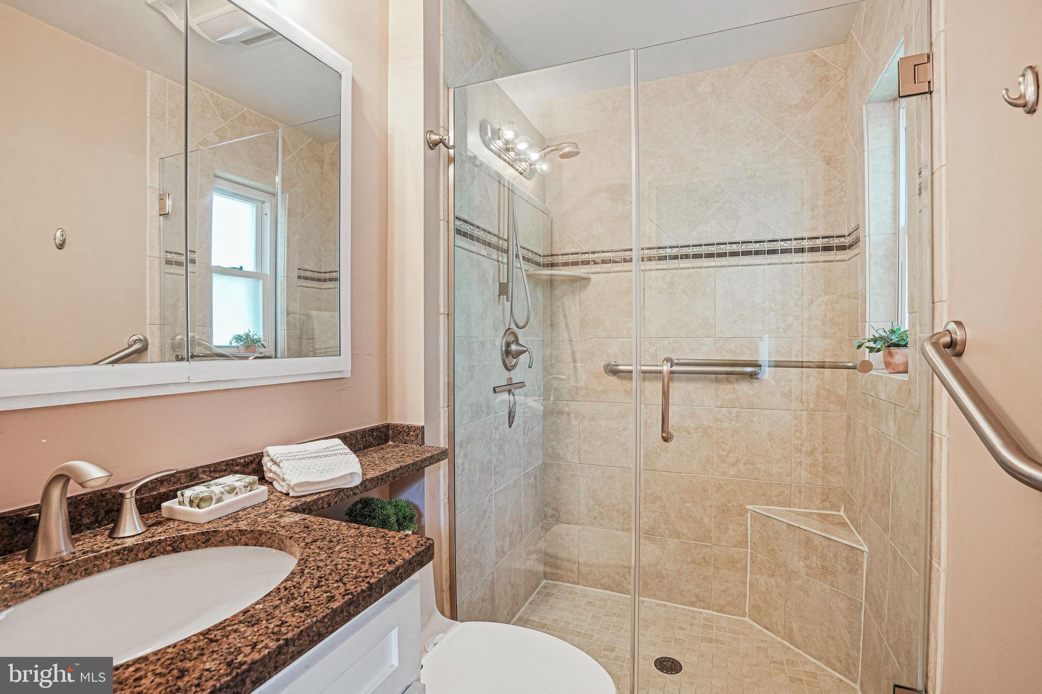 RAVENWOOD PARK - Residential