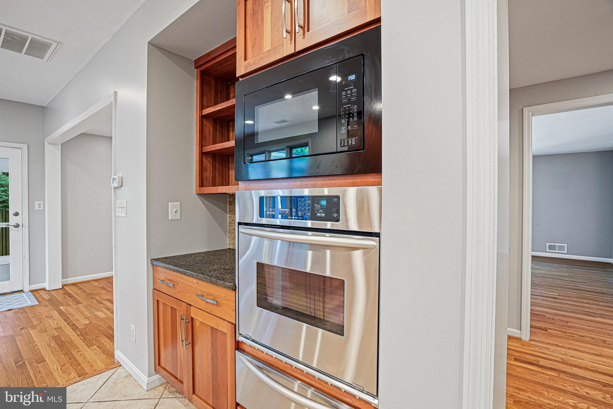 RAVENWOOD PARK - Residential