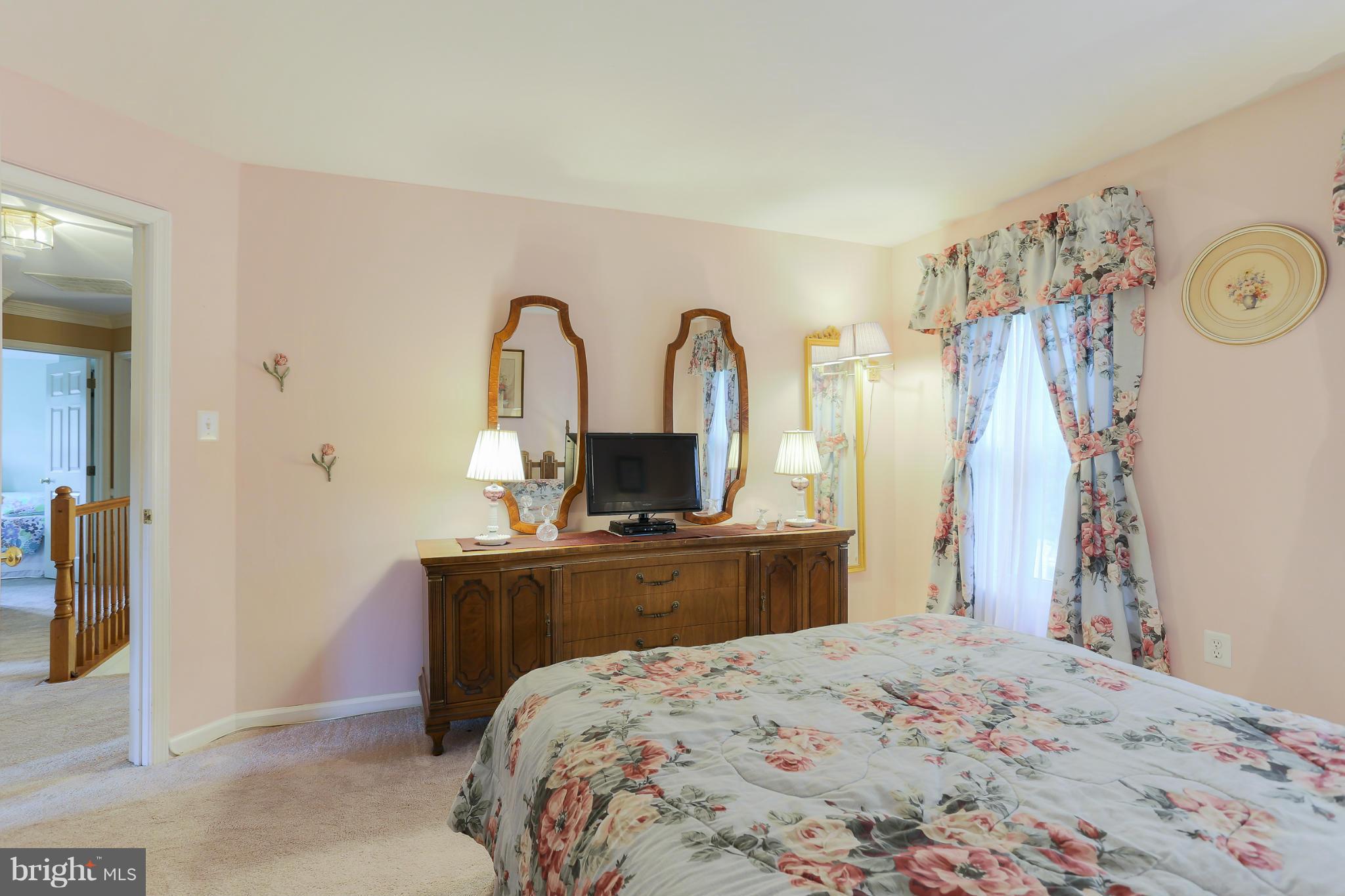 FOXHALL FARM - Residential