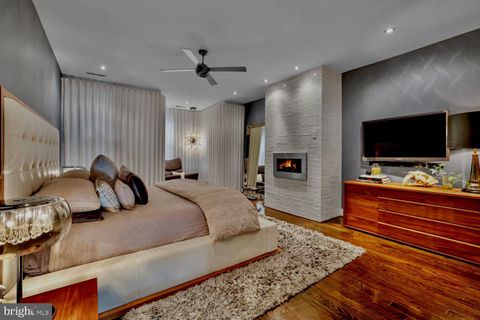 Tiny photo for 1518 8th Street NW, WASHINGTON, DC 20001 (MLS # DCDC2256190)