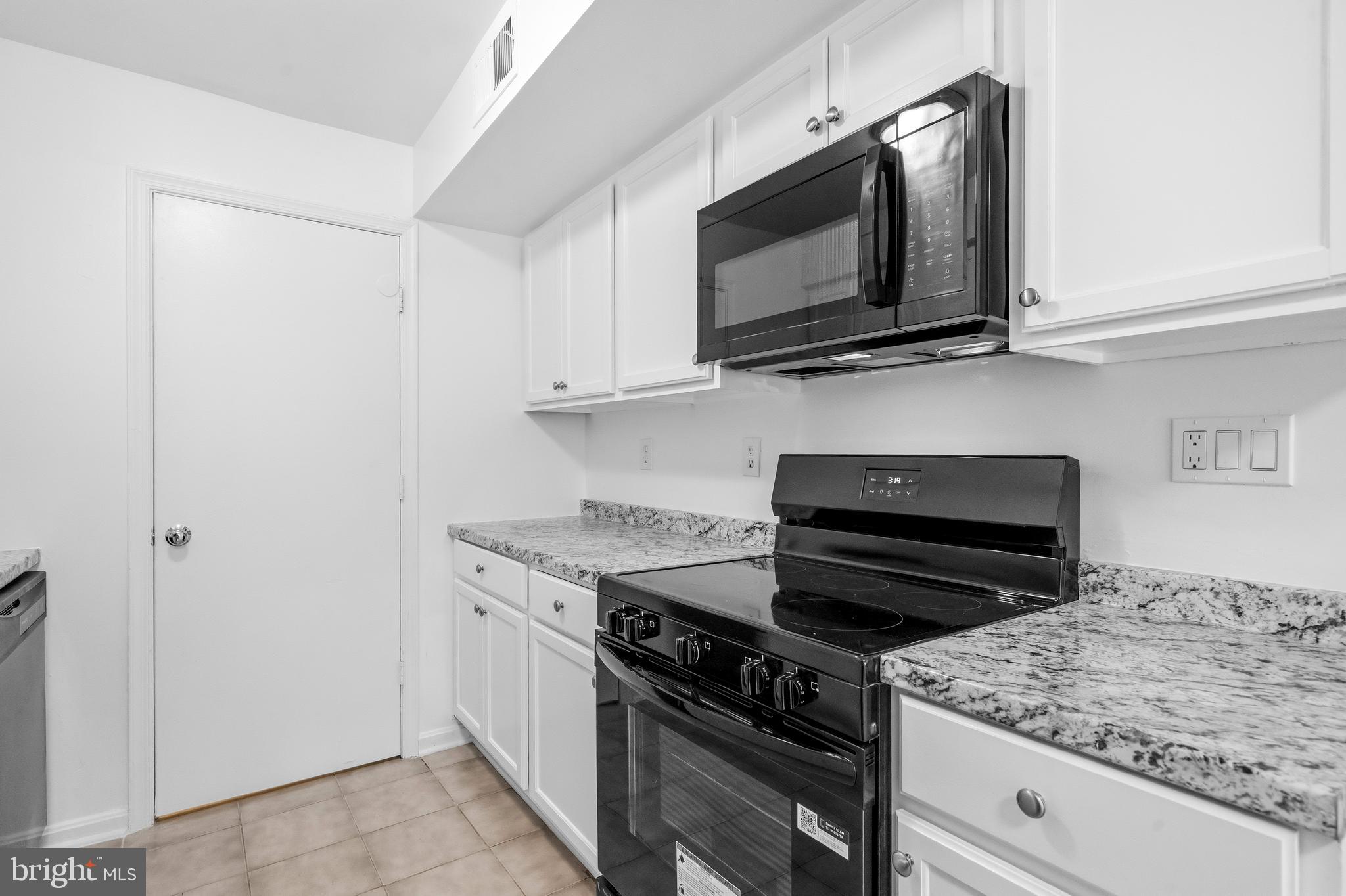 LONGMEAD CROSSING - Residential