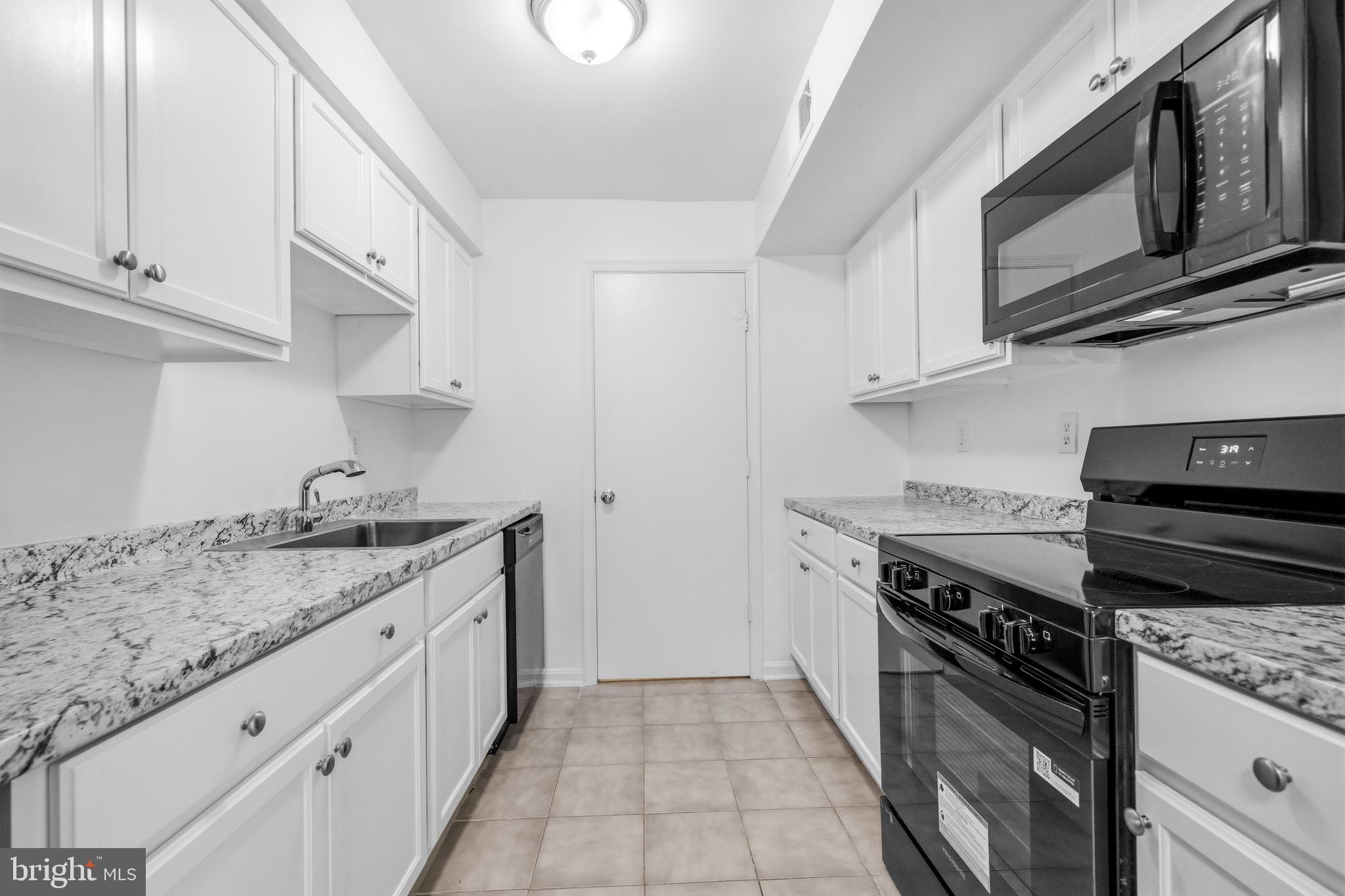 LONGMEAD CROSSING - Residential