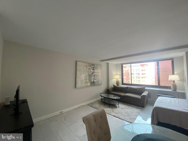 1011 ARLINGTON BOULEVARD 812
