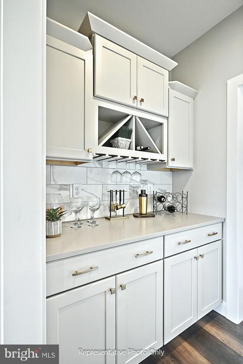 FREEDOM SQUARE - Residential