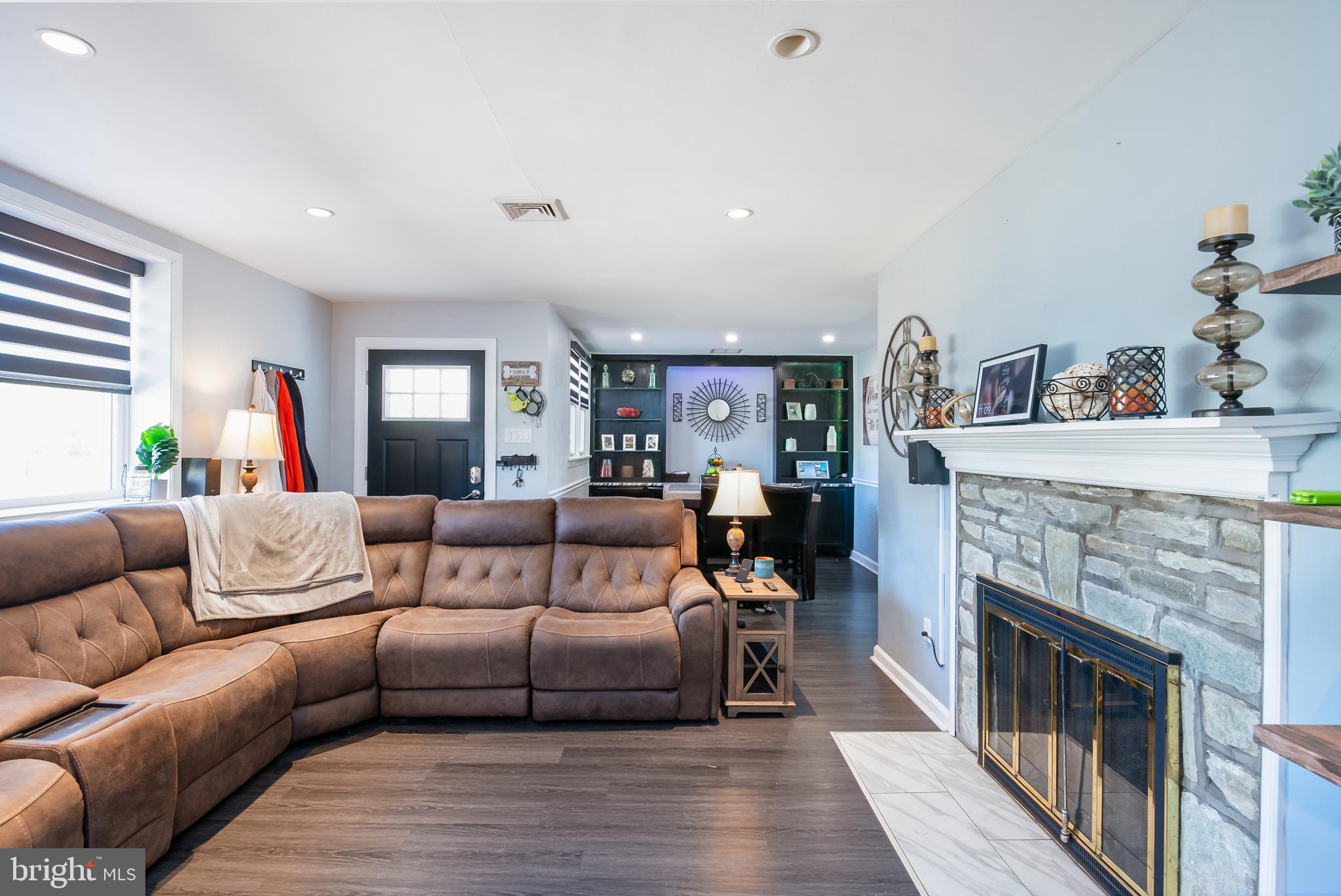 BROAD VIEW FARMS - Residential