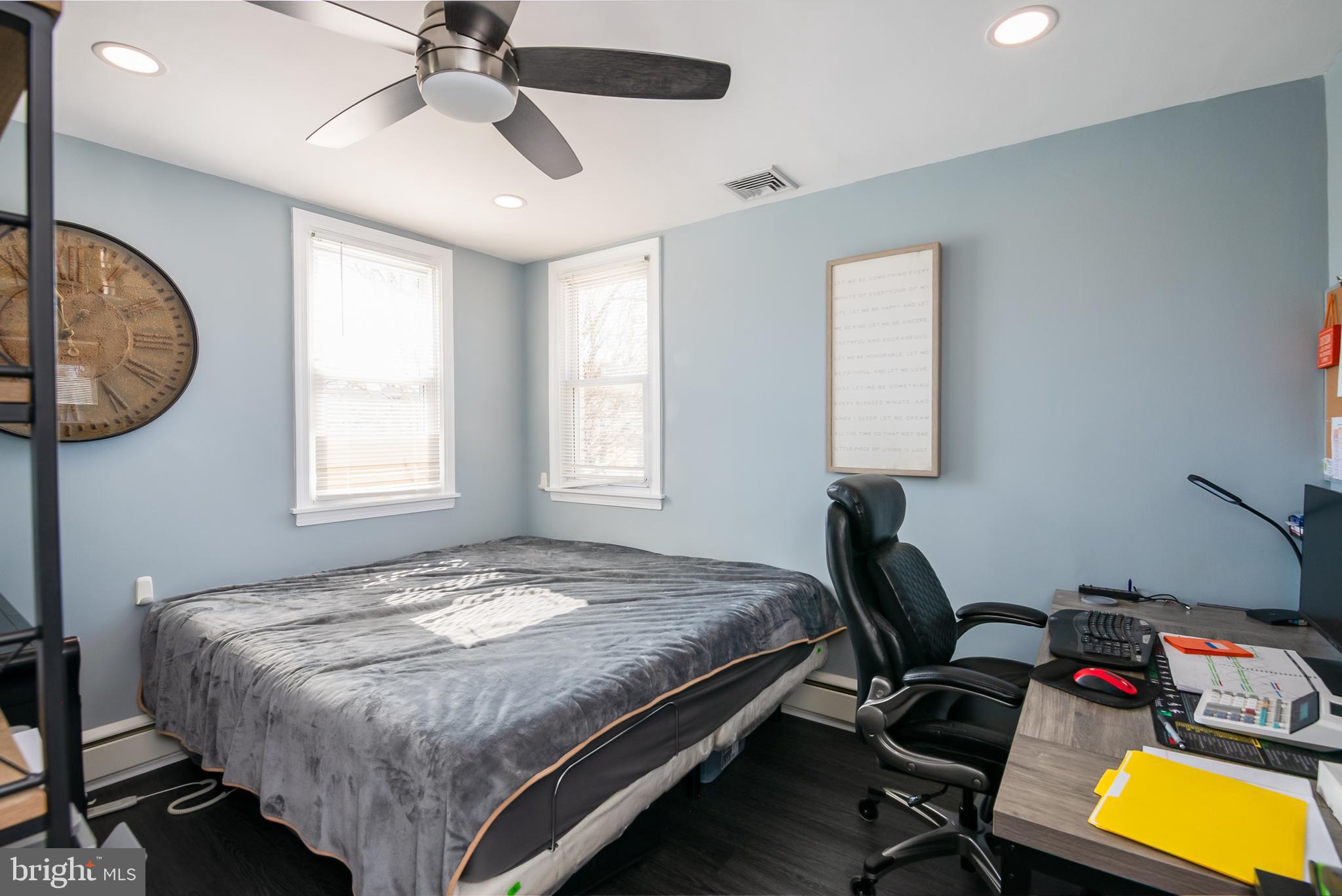 BROAD VIEW FARMS - Residential