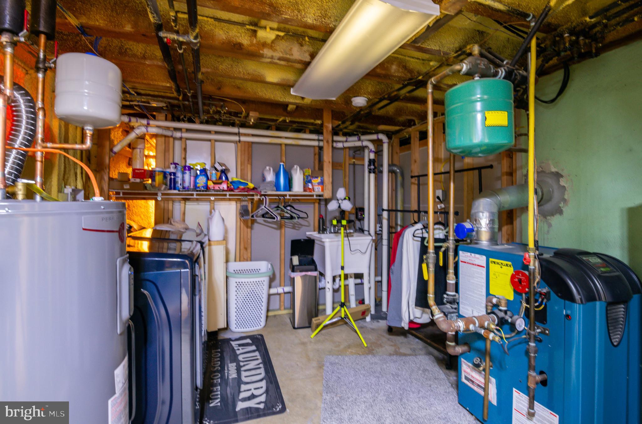 BROAD VIEW FARMS - Residential