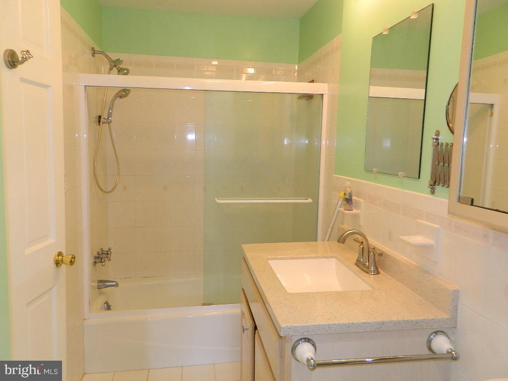 LOCUST SPRINGS - Residential