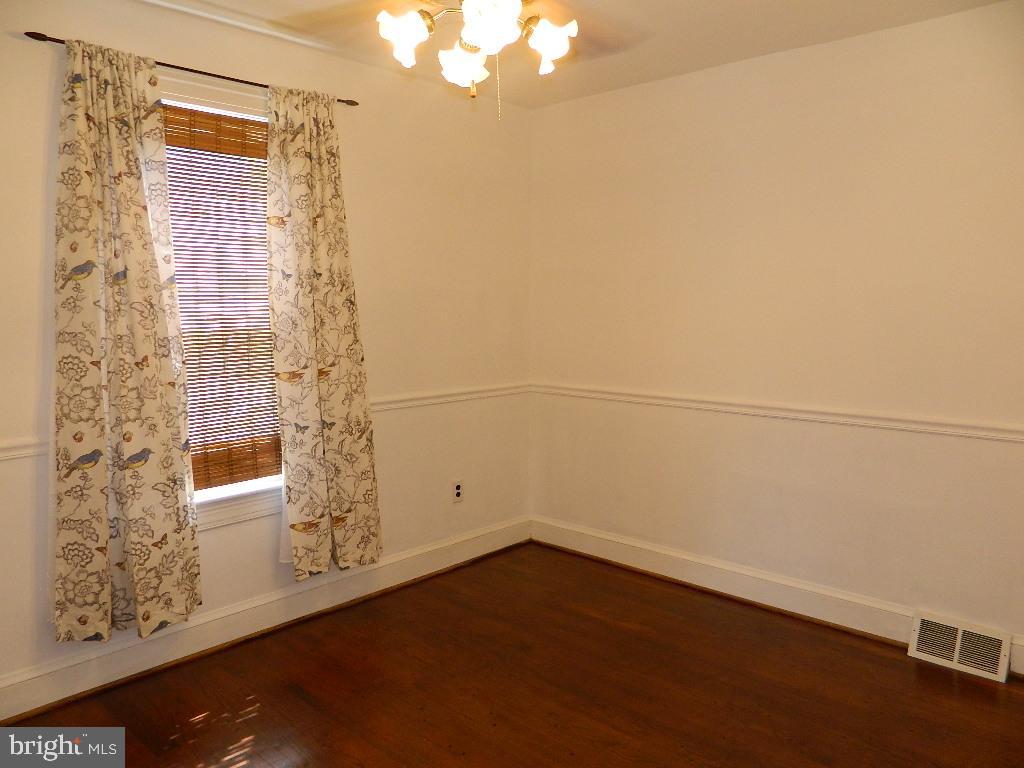 LOCUST SPRINGS - Residential