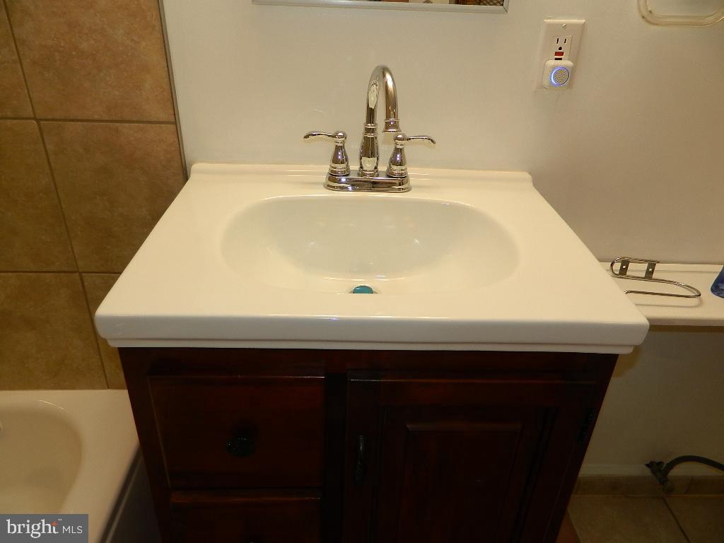 LOCUST SPRINGS - Residential