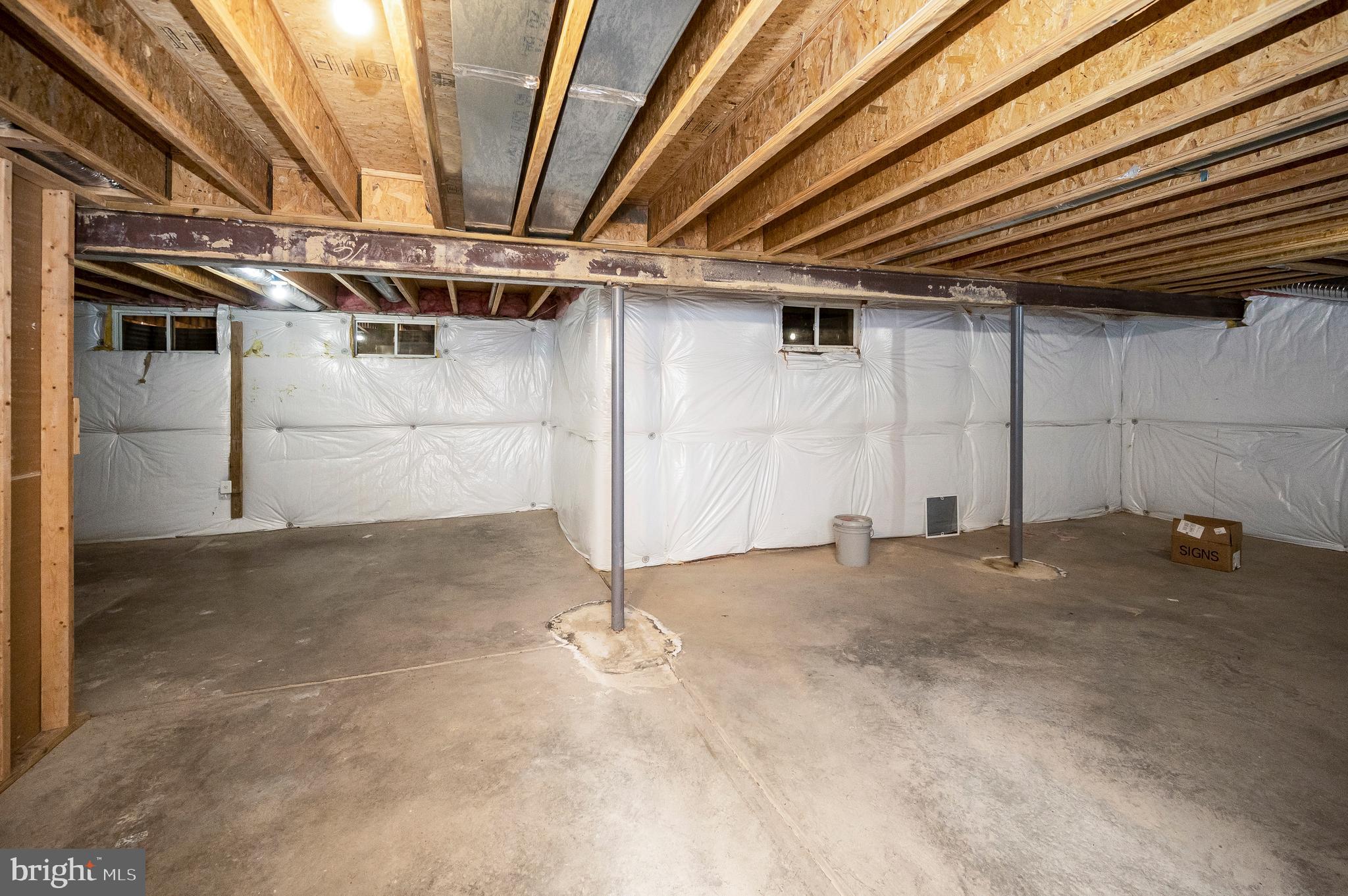 ROYAL OAKS - Residential