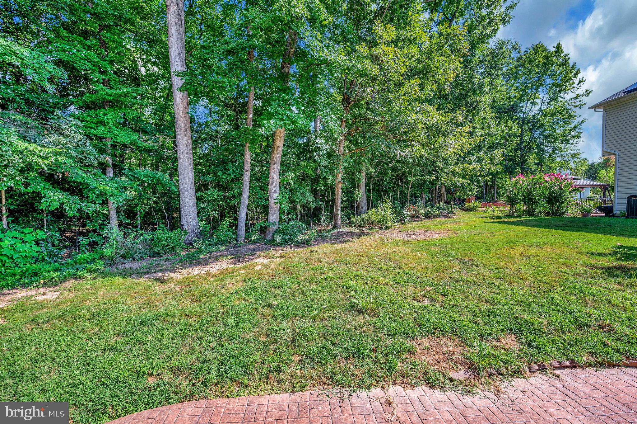 ROYAL OAKS - Residential