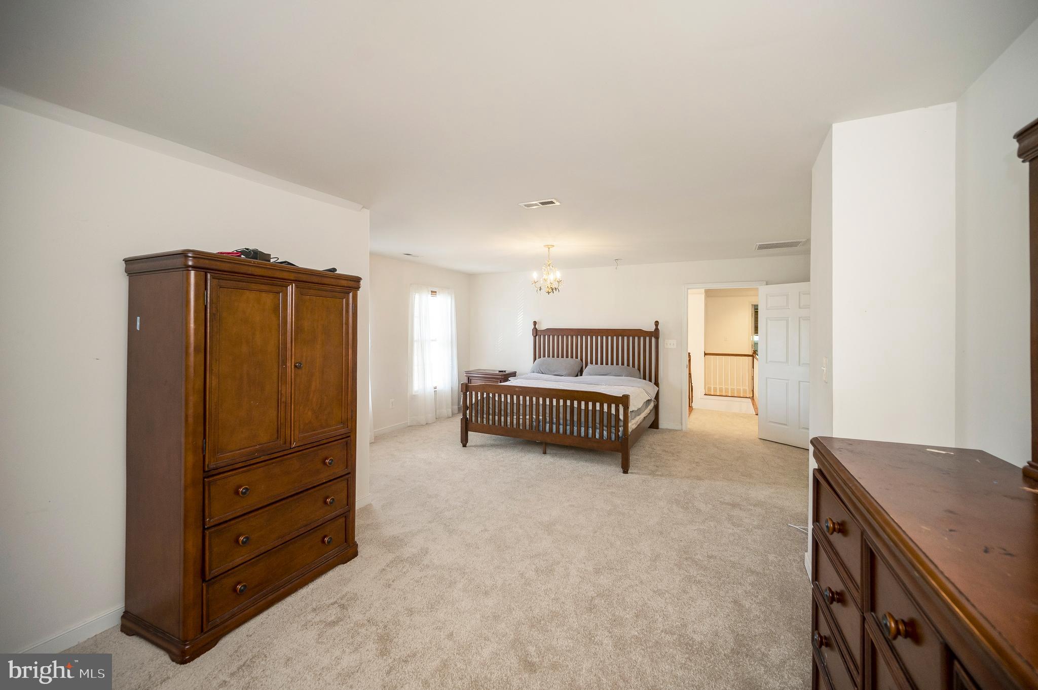 ROYAL OAKS - Residential