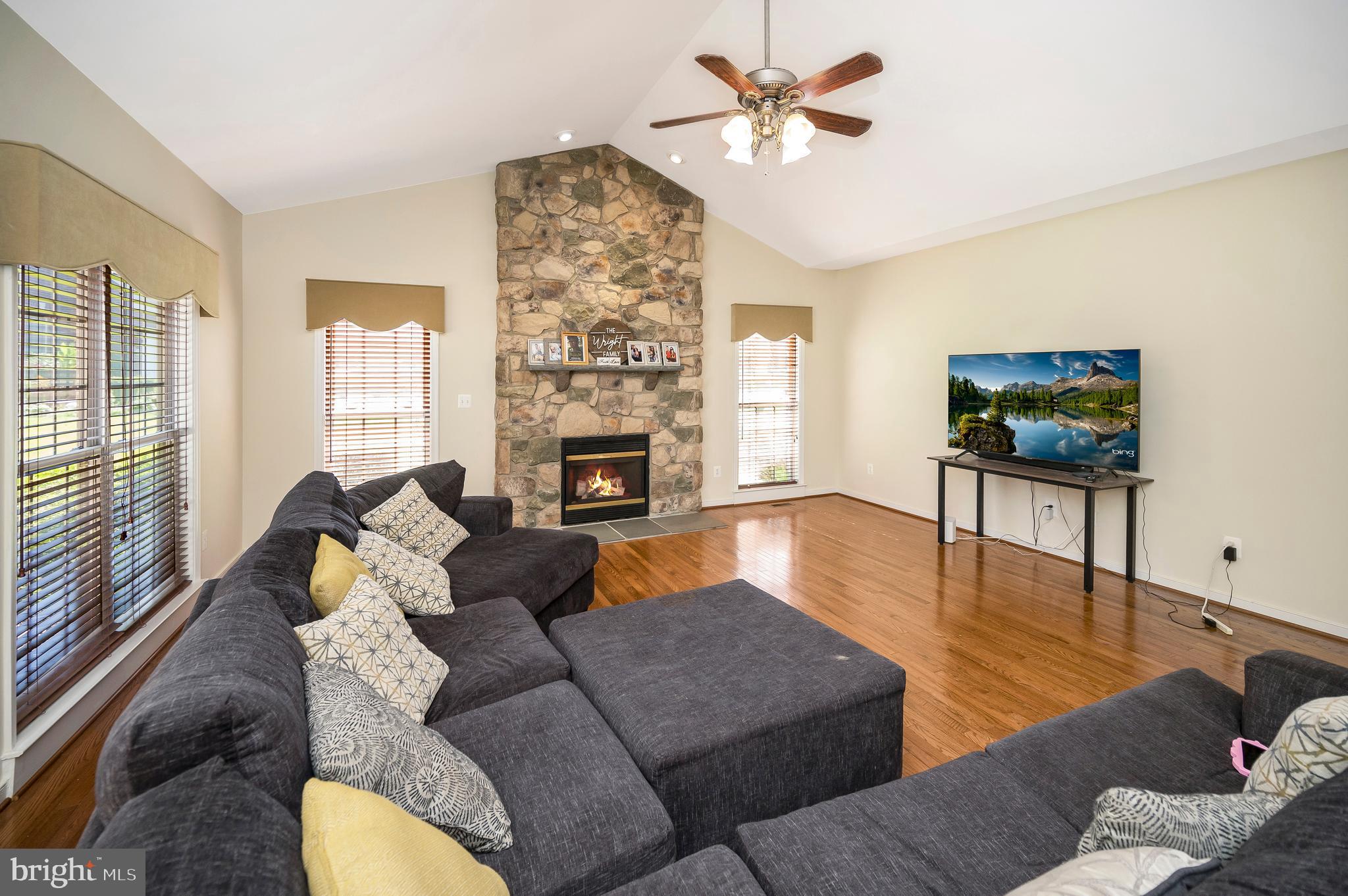 ROYAL OAKS - Residential