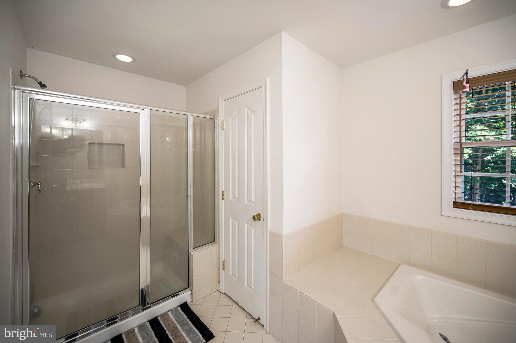 ROYAL OAKS - Residential