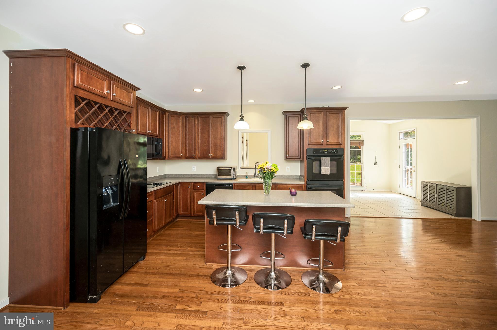 ROYAL OAKS - Residential