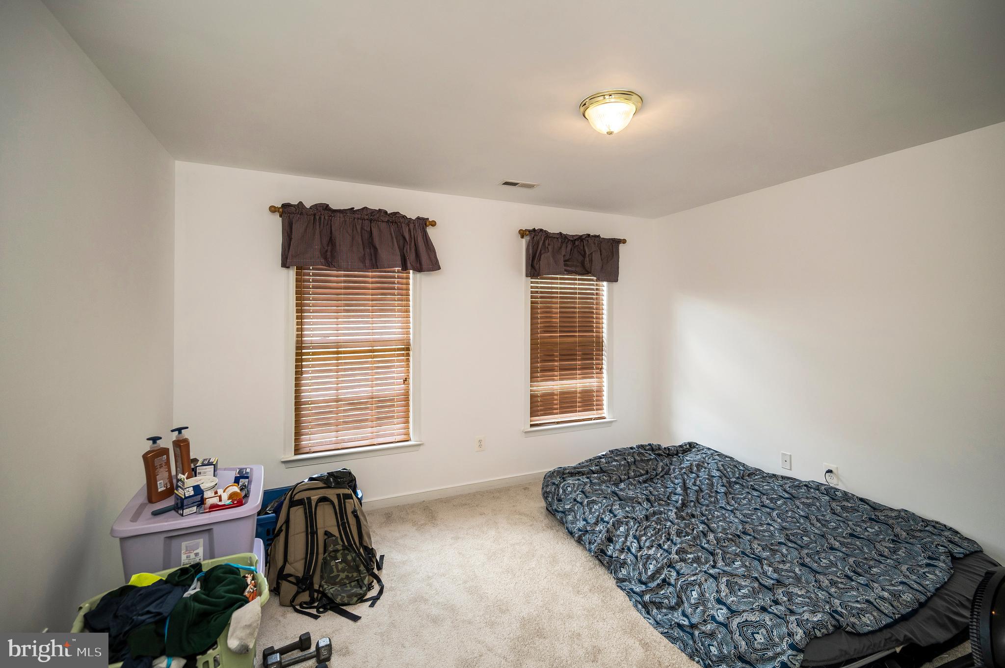 ROYAL OAKS - Residential