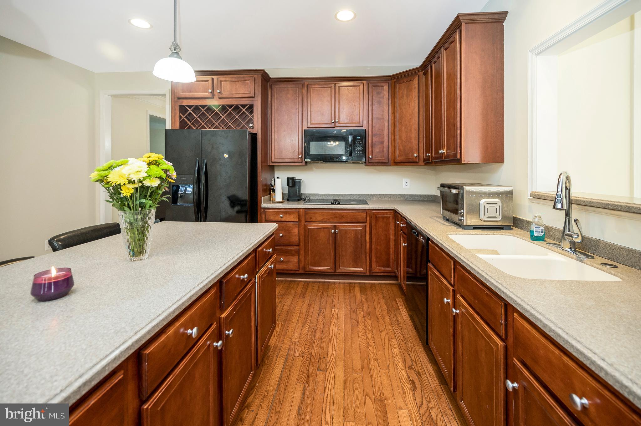 ROYAL OAKS - Residential