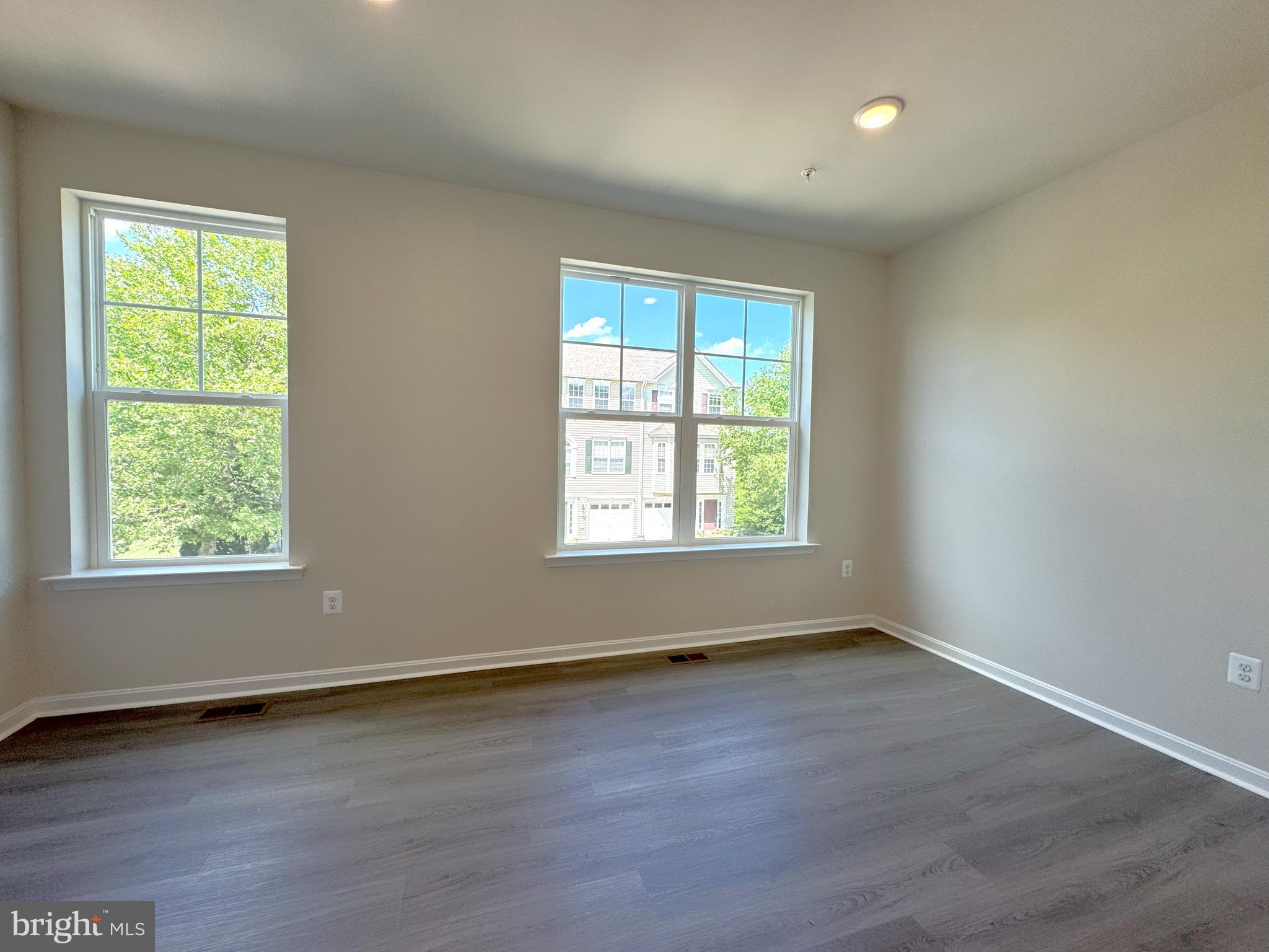 THE TOWNES AT GREENVIEW WEST - Residential Lease