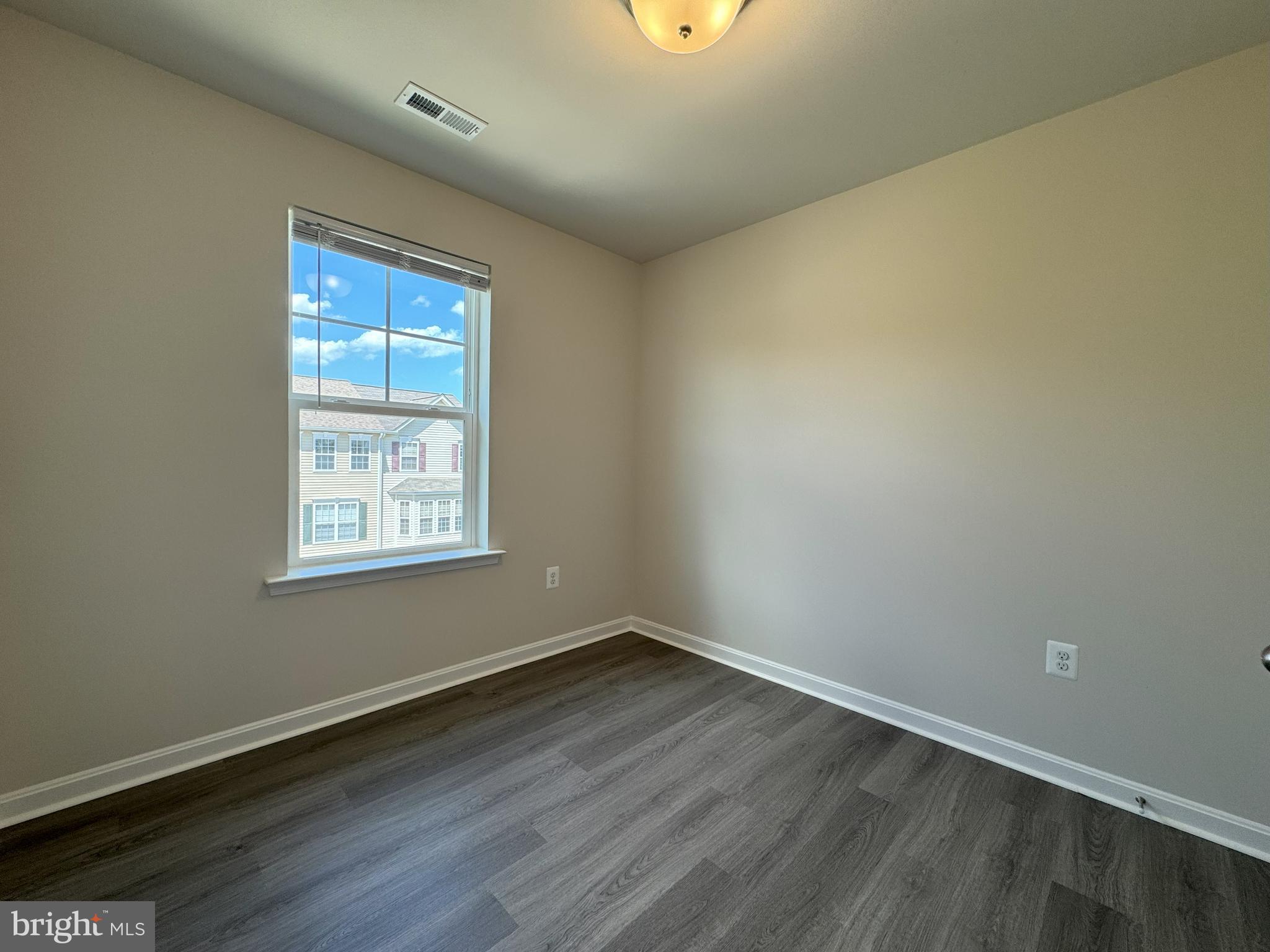 THE TOWNES AT GREENVIEW WEST - Residential Lease