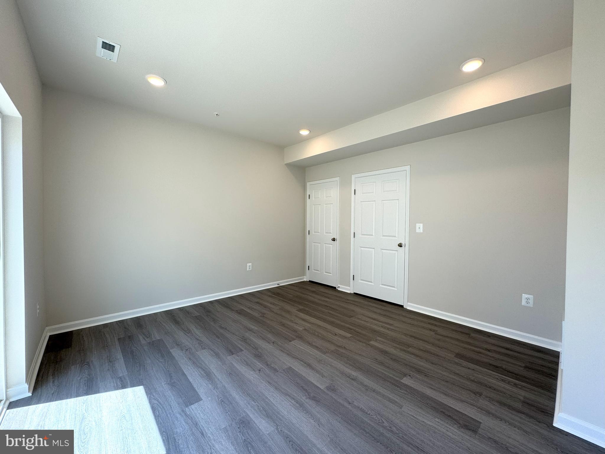 THE TOWNES AT GREENVIEW WEST - Residential Lease