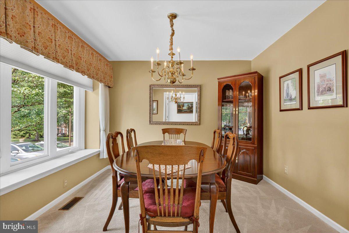 266 FOX RUN