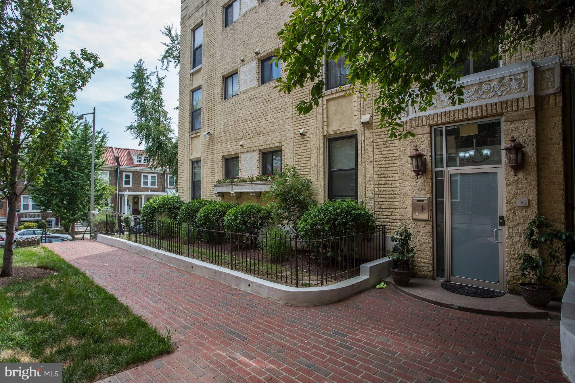 1437 Spring Road NW Unit B1, Washington, DC 20010