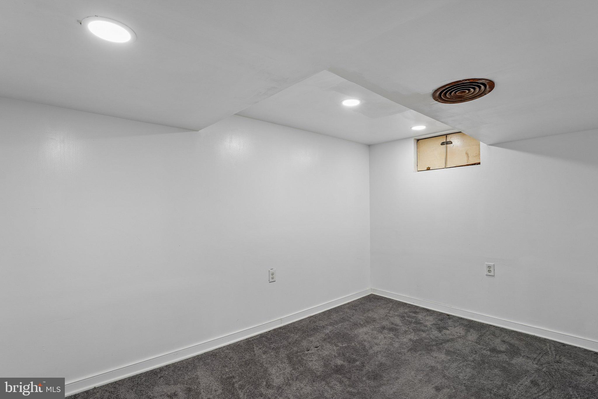 KNETTISHALL - Residential