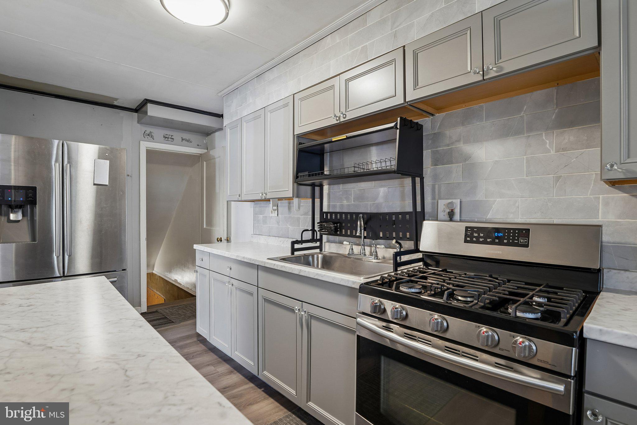 KNETTISHALL - Residential