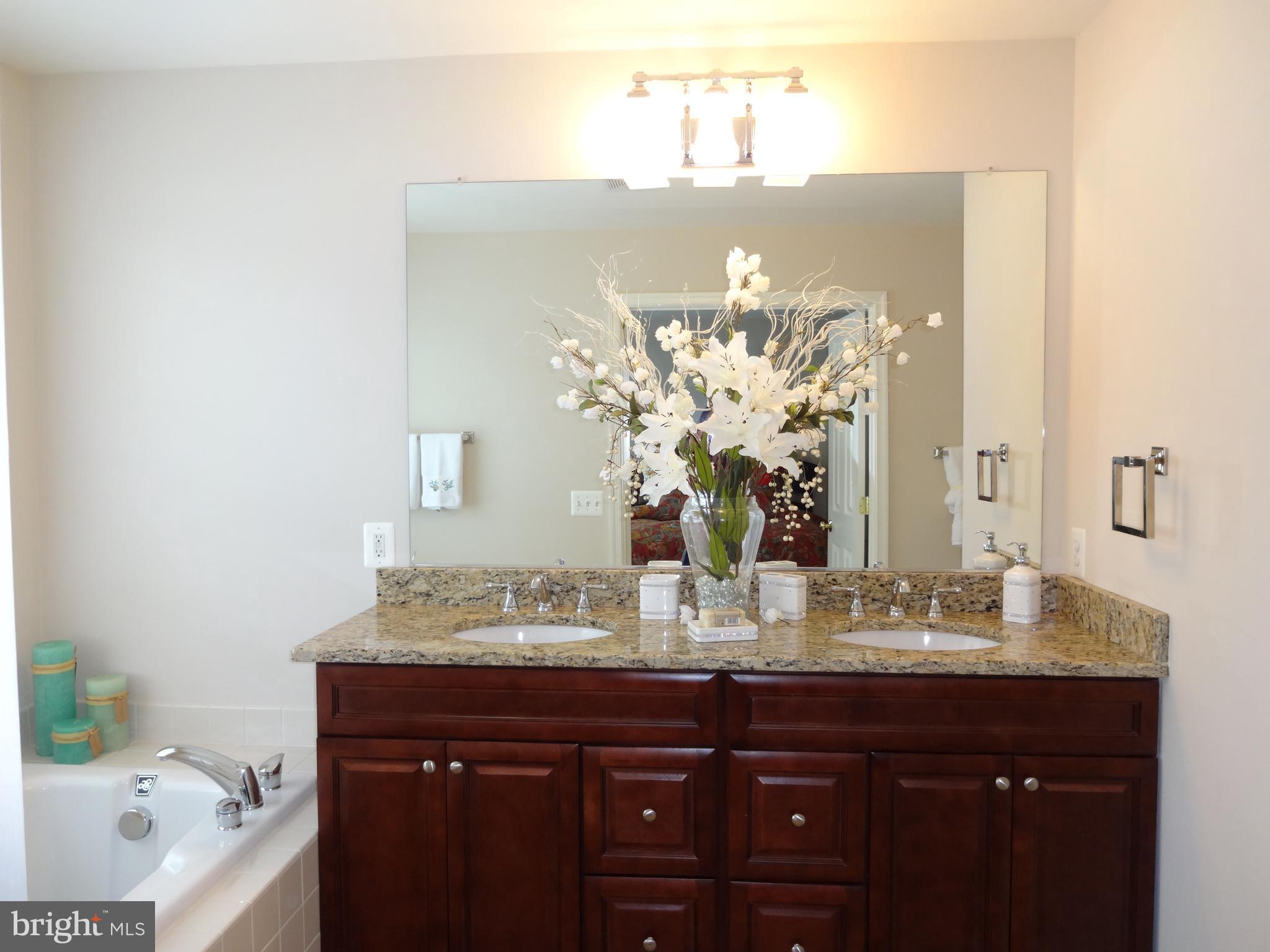 FAIRCREST - Residential