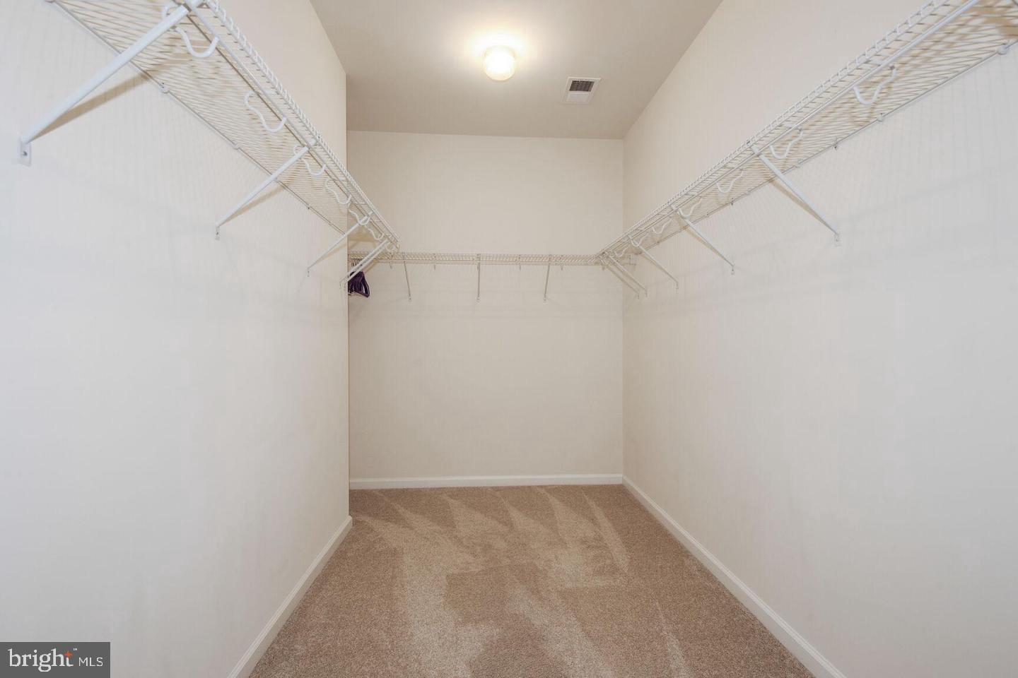 VILLAGES AT BROADLANDS CONDO - Residential Lease