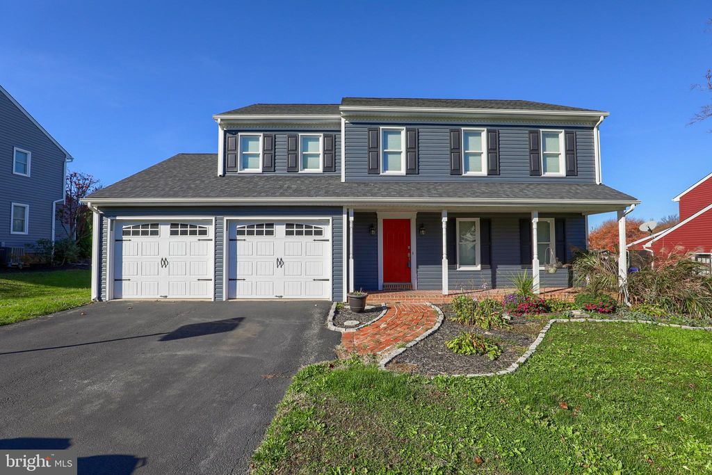 Photo of 1551 DUNMORE DR, LANCASTER, PA 17602 (MLS # PALA2027004)