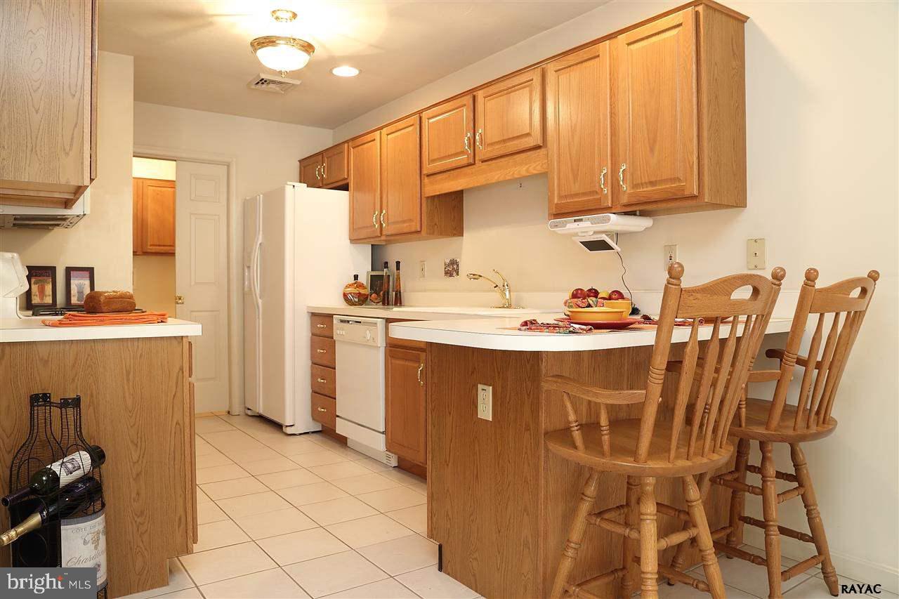 WELLINGTON GREENS - Residential