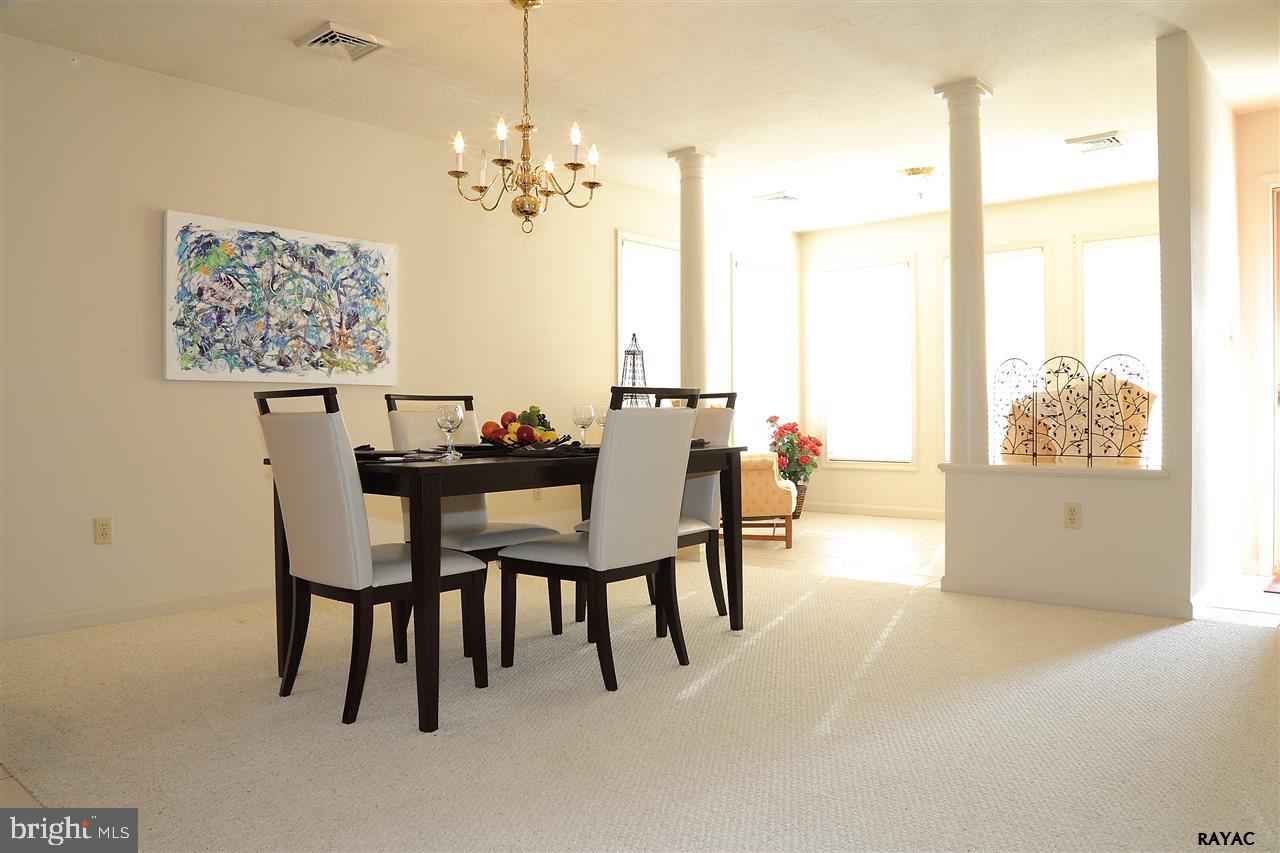 WELLINGTON GREENS - Residential